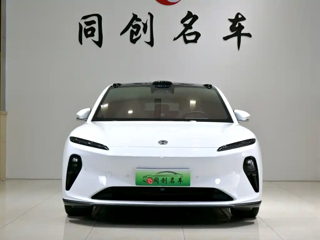 NIO ET5T — миниатюра 2