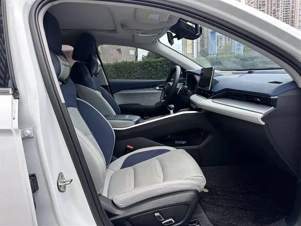 GEELY AUTOMOBILE XINGRUI