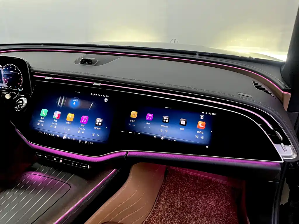 Mercedes-Benz E-Class — миниатюра 8