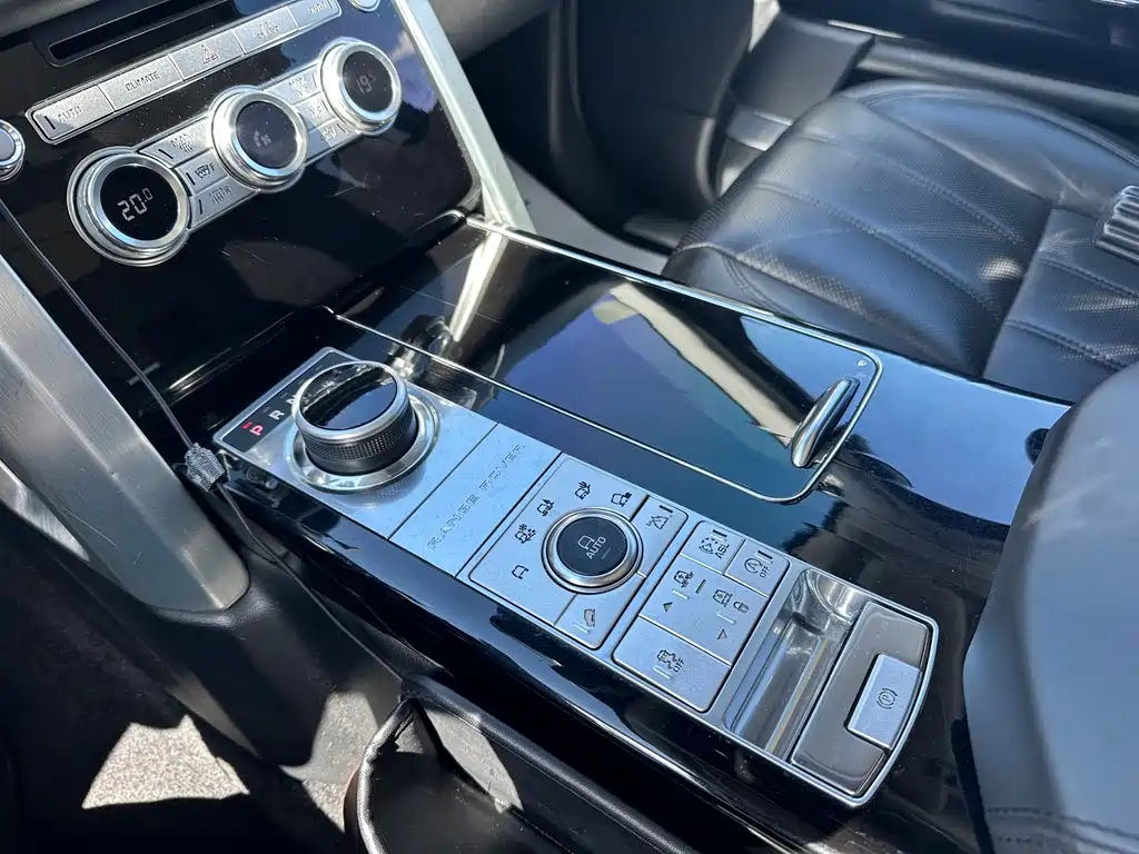 Land Rover Range Rover — миниатюра 13