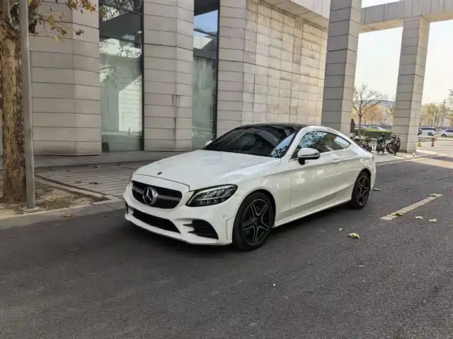 MERCEDES-BENZ C CLASS