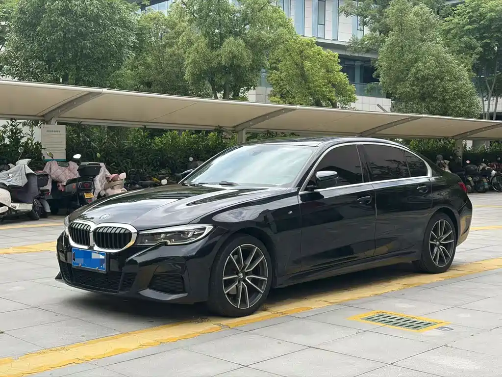BMW 3 Series 2022