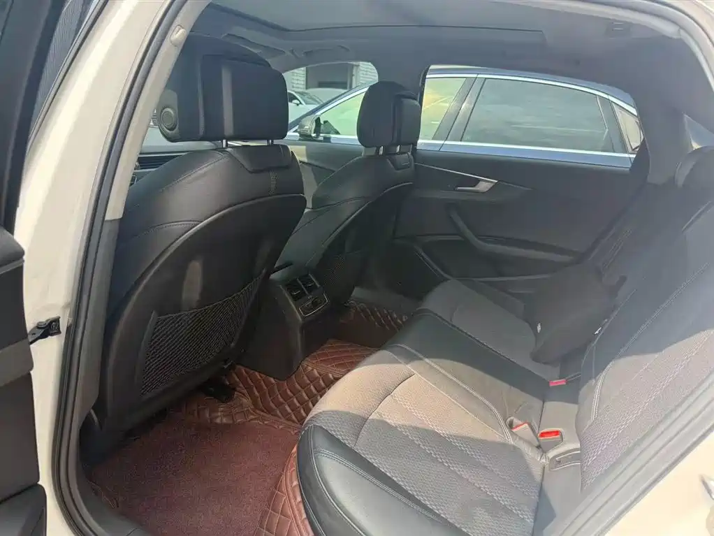 Audi A4L — миниатюра 5