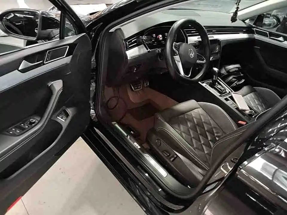 Volkswagen Magotan PHEV — миниатюра 2