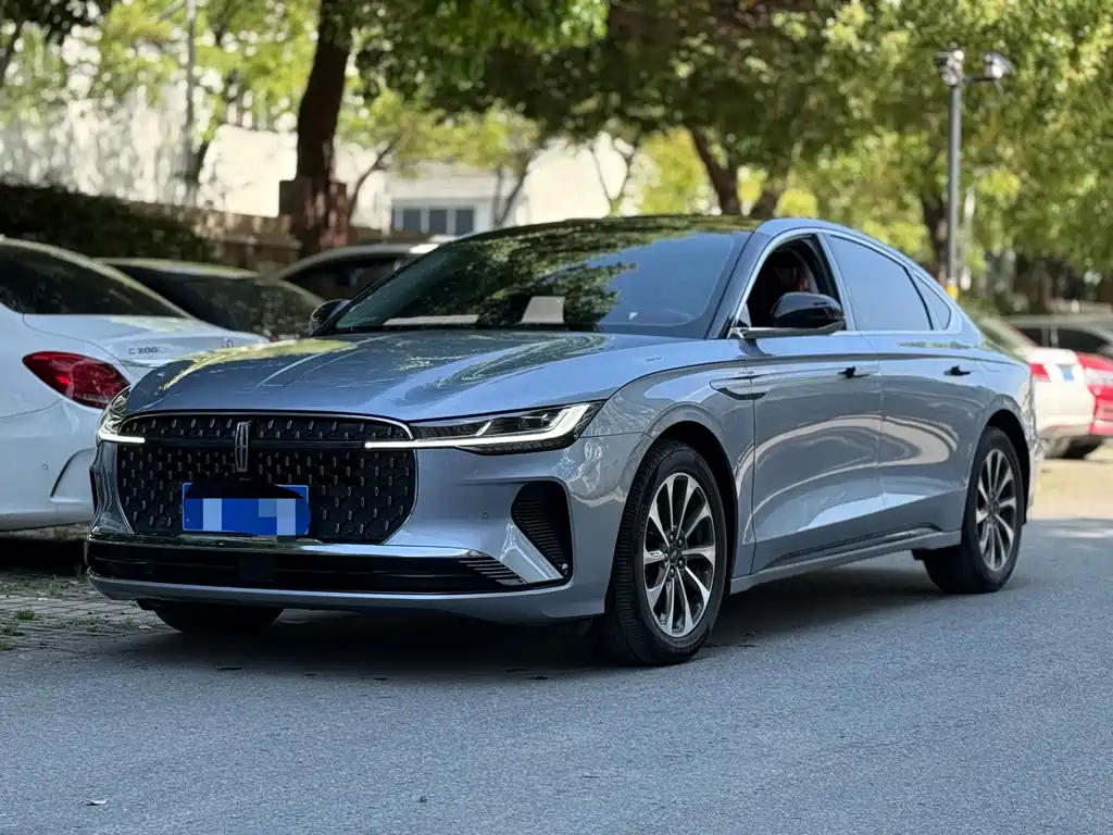 Lincoln Z 2022