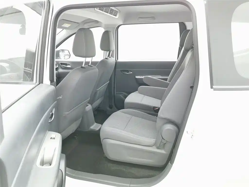 WULING WULING HONGGUANG NEW ENERGY