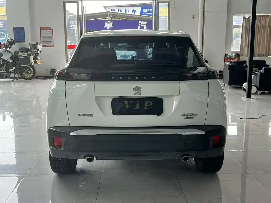 Peugeot 2008 — миниатюра 8