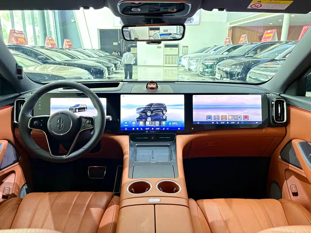 Aito M8 2025 Max+ 53.4kWh 6 мест (192 ）