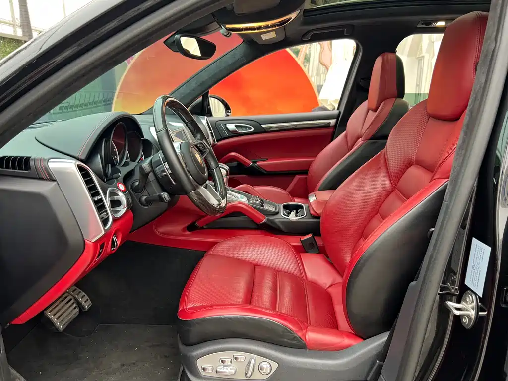 Porsche Cayenne 2015 Cayenne Turbo 4.8T