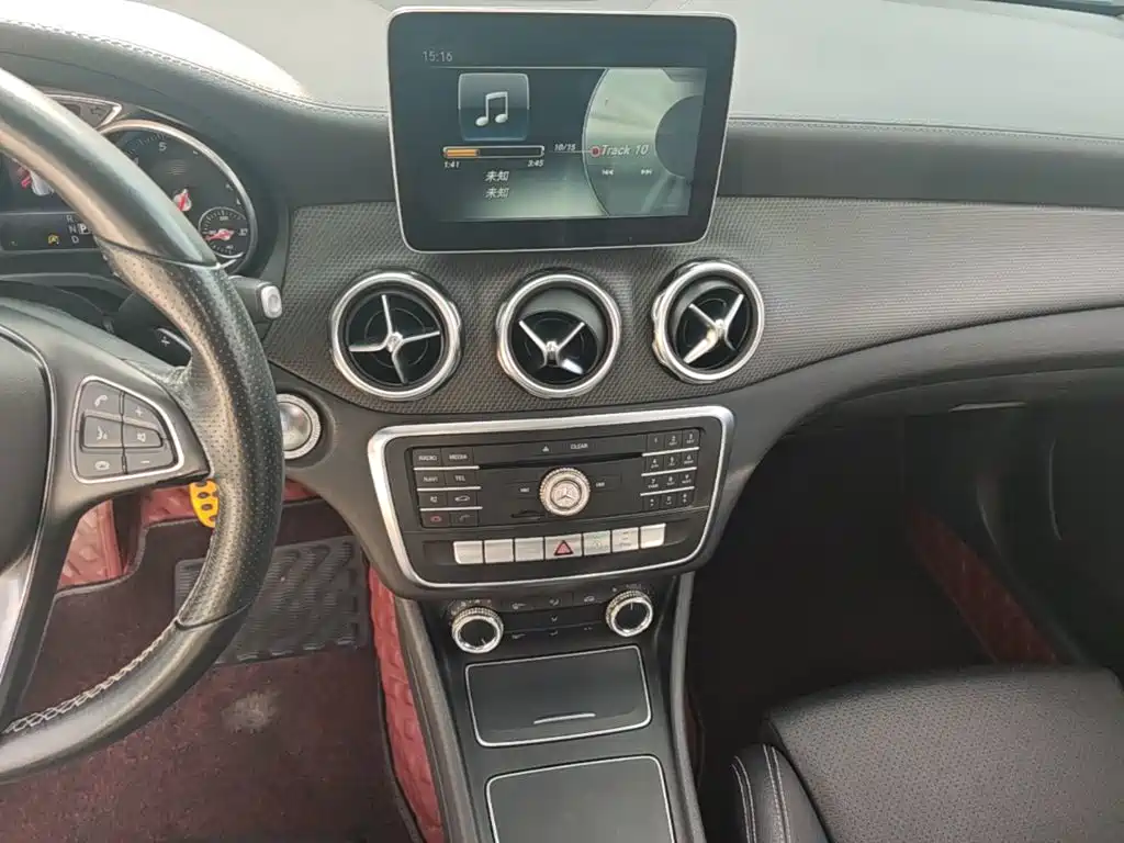 Mercedes-Benz GLA — миниатюра 13
