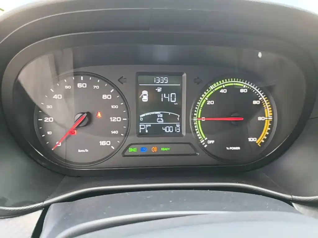 Roewe Clever — миниатюра 12