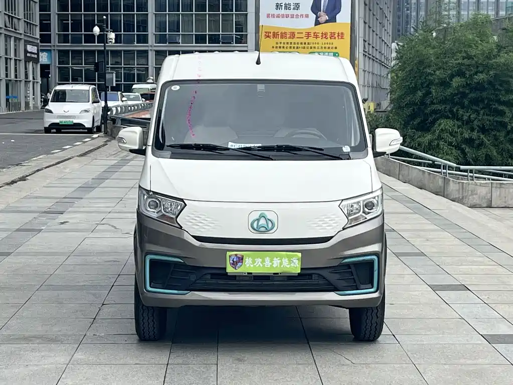 Kuayue Kuayue Star V7 EV — миниатюра 2