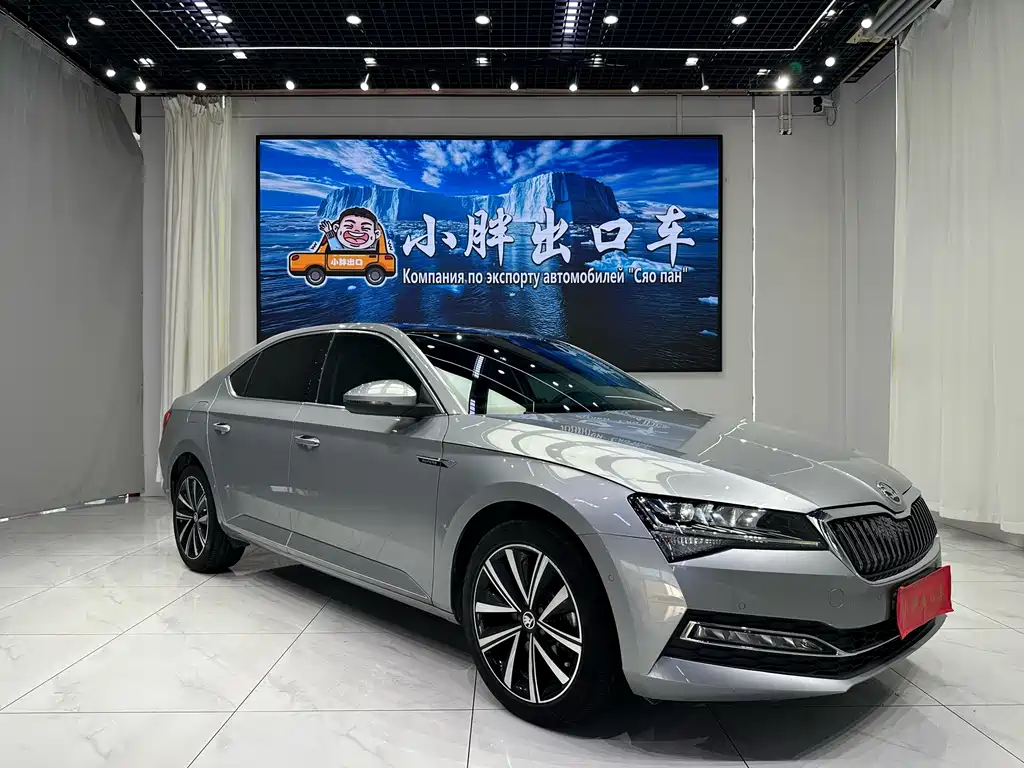 Skoda Superb — миниатюра 3
