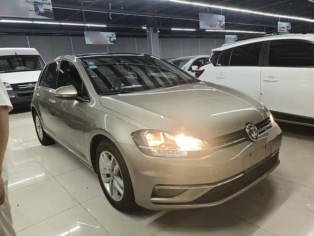 Volkswagen Golf — миниатюра 4