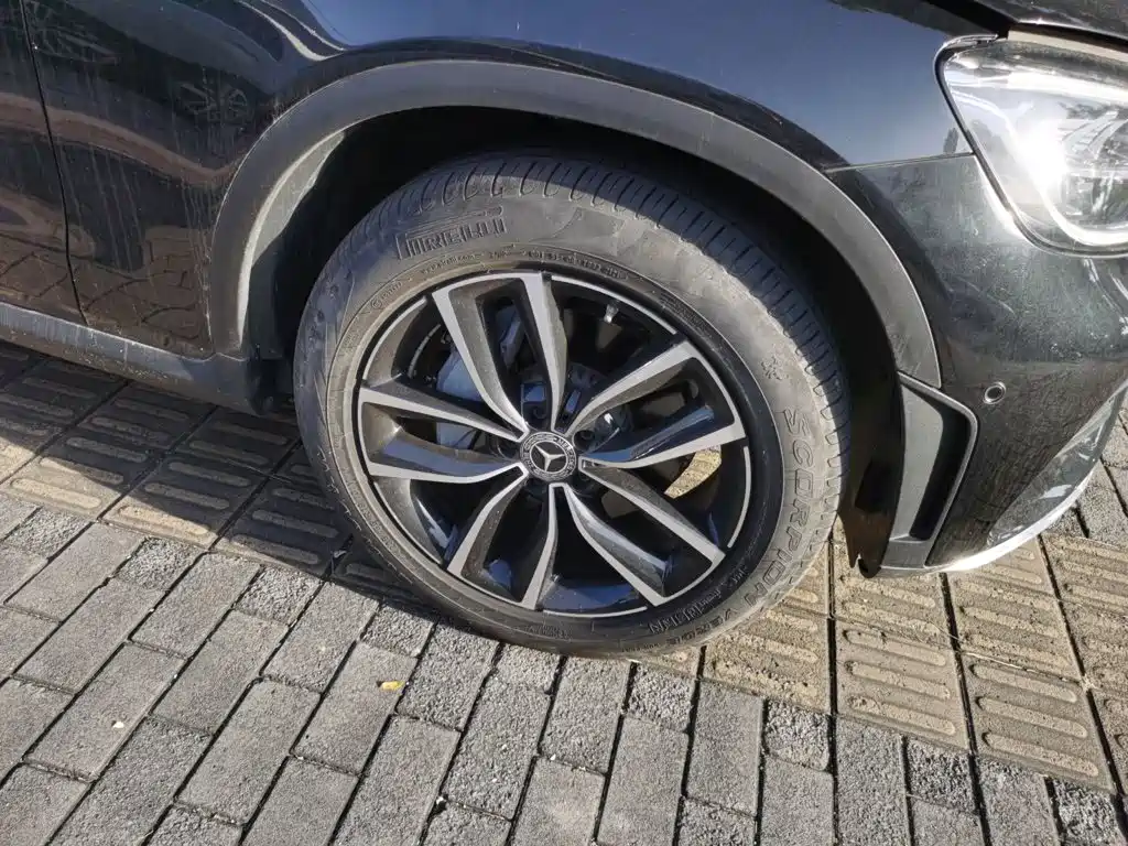 Mercedes-Benz GLC — миниатюра 24