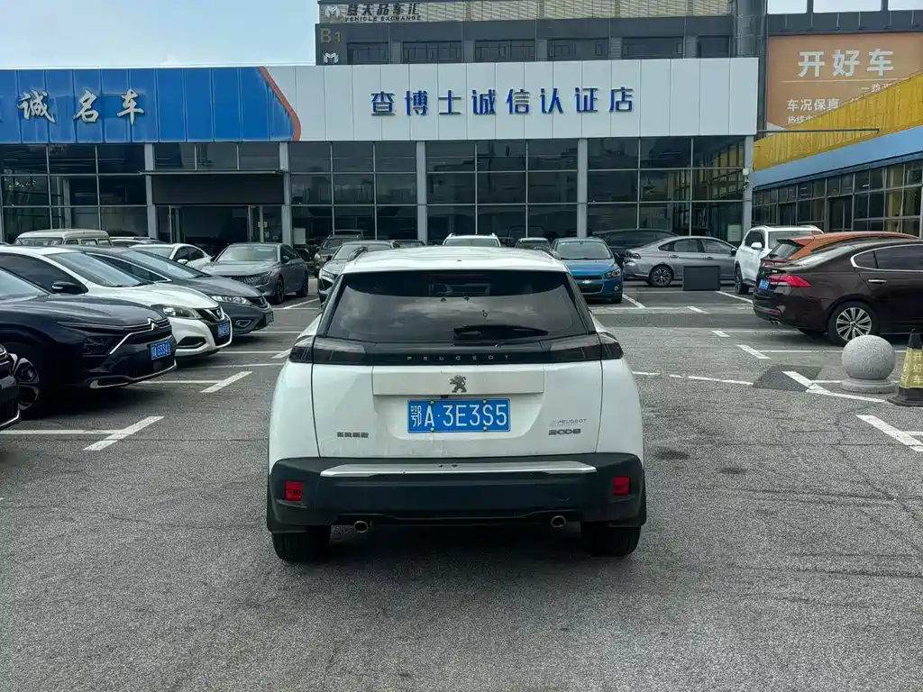 Peugeot 2008 — миниатюра 4