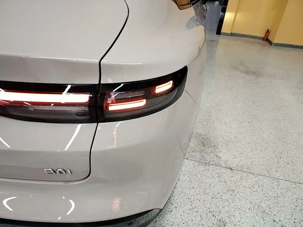 Leapmotor Ноль один. — миниатюра 8