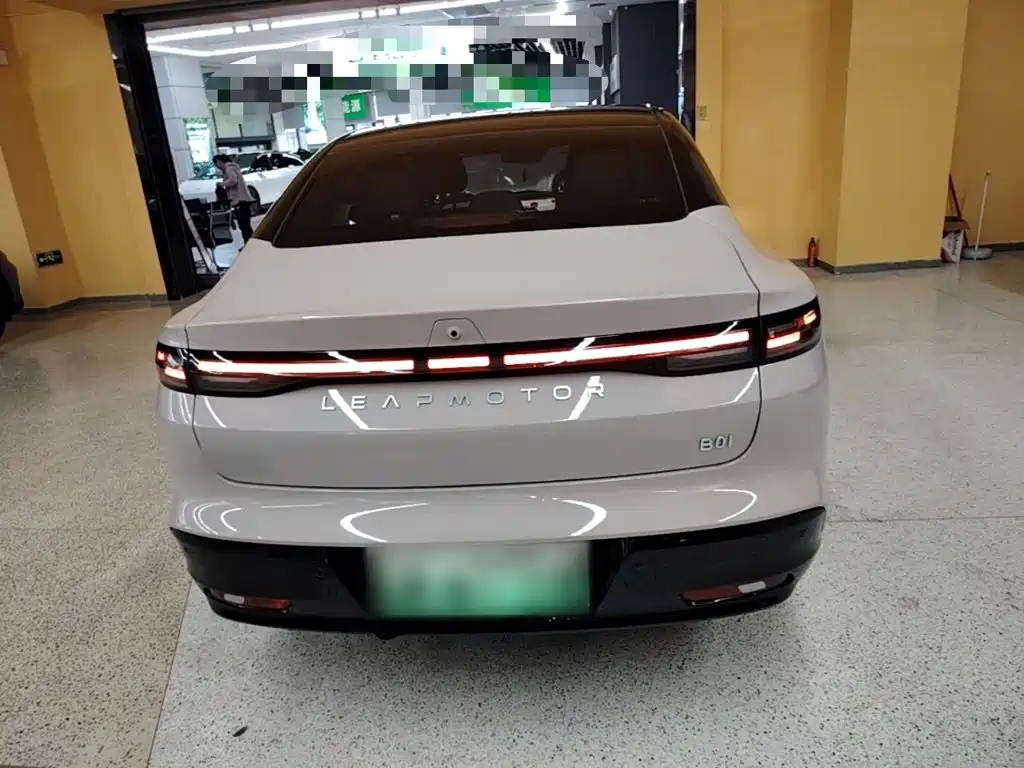 Leapmotor Ноль один. — миниатюра 6