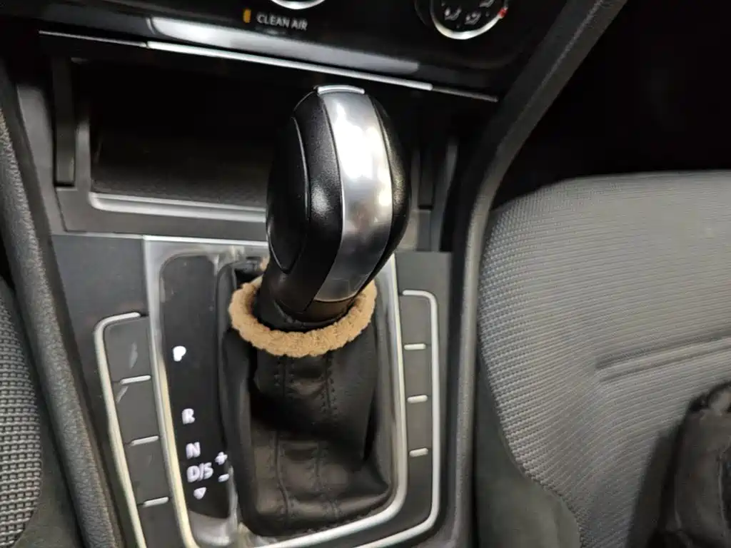 Volkswagen Golf — миниатюра 14