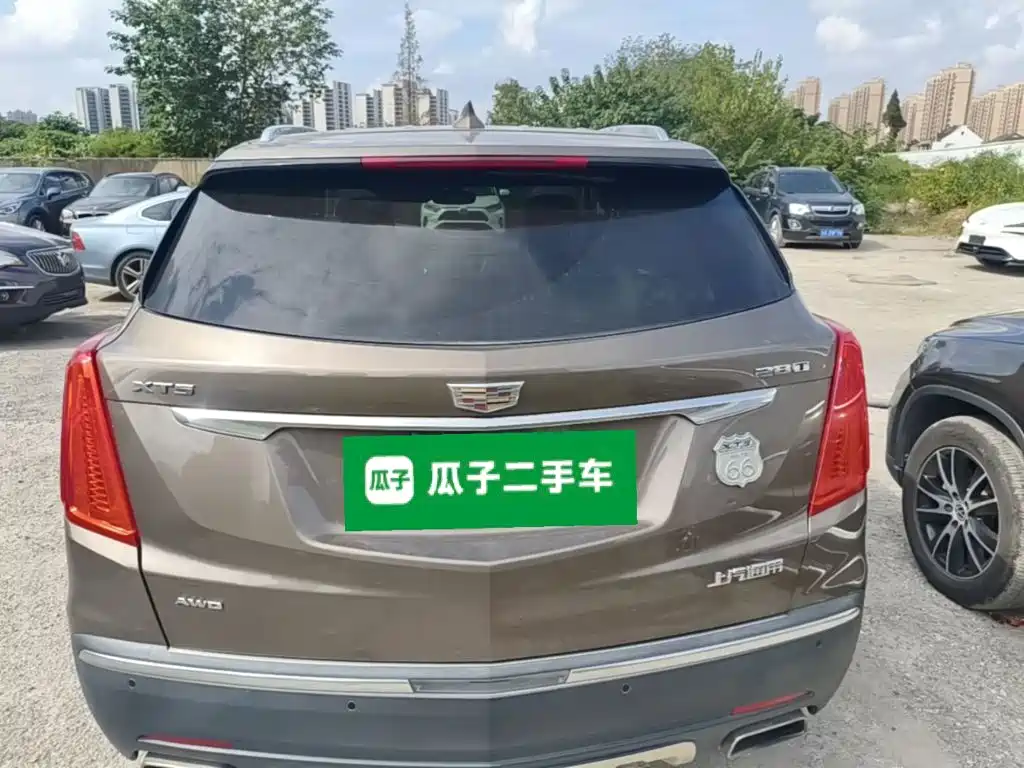 Cadillac XT5 — миниатюра 6
