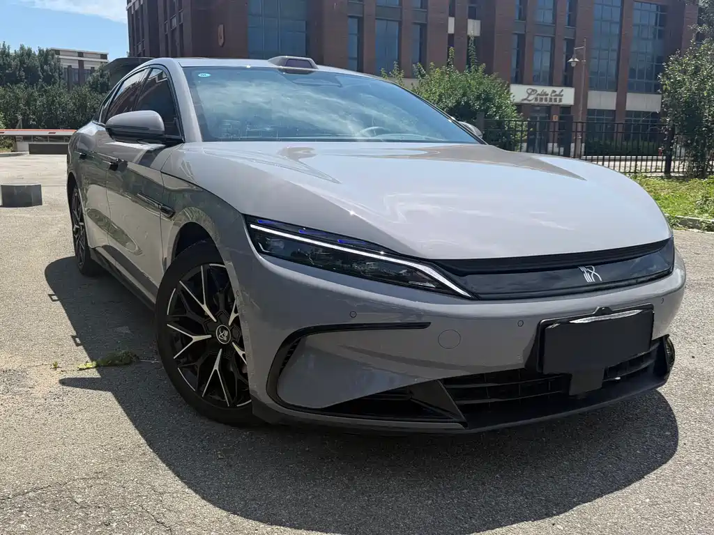 BYD Han 2025 DM-i Smart Drive 125KM