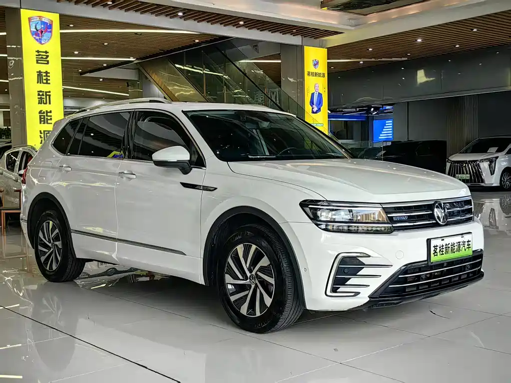 Volkswagen Tiguan L PHEV 430PHEV Plug-in Hybrid Flagship Edition, фото 3