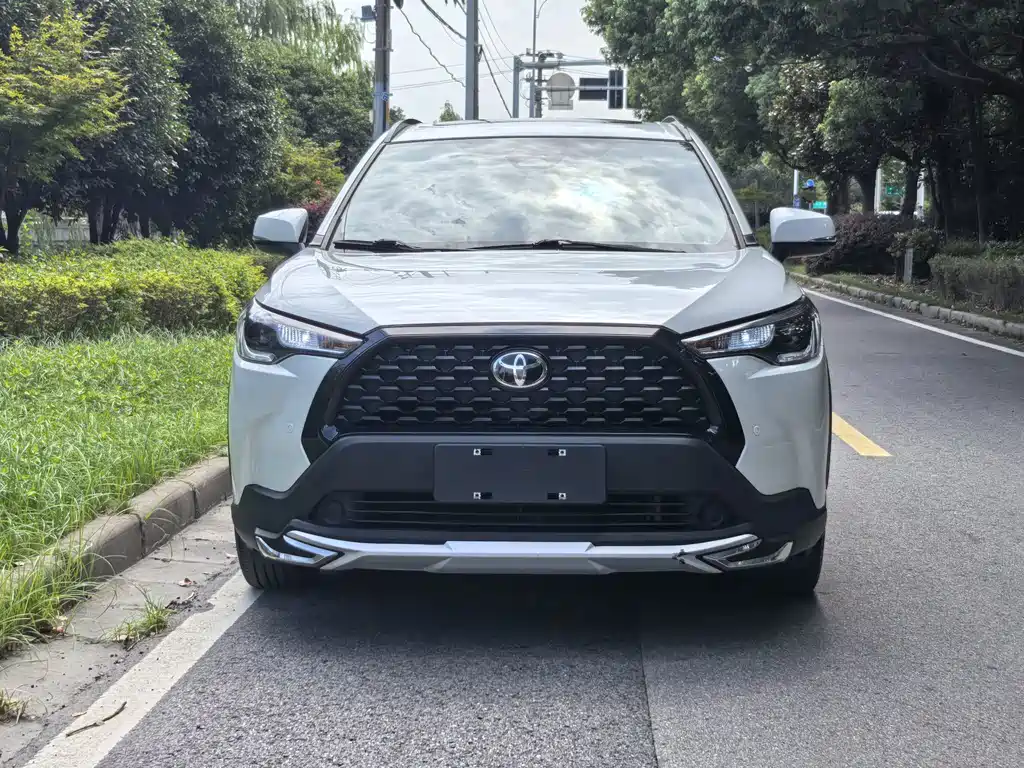 Toyota Corolla Cross — миниатюра 2
