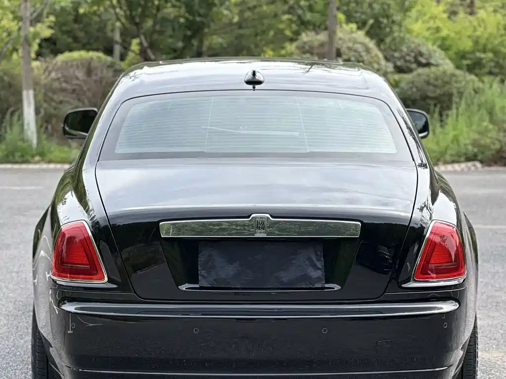Rolls-Royce Ghost — миниатюра 5