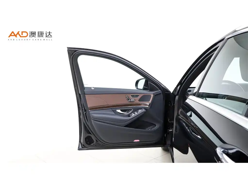 Mercedes-Benz S-Class — миниатюра 10