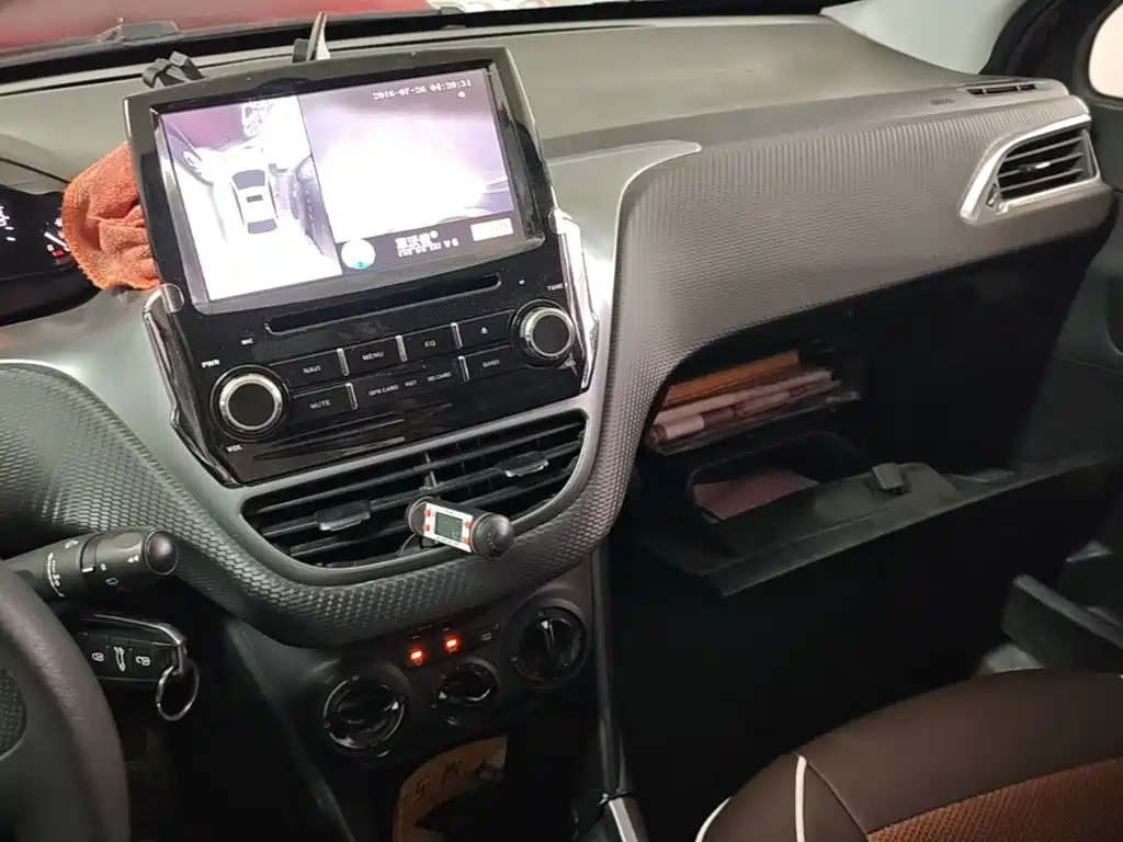 Peugeot 2008 — миниатюра 13