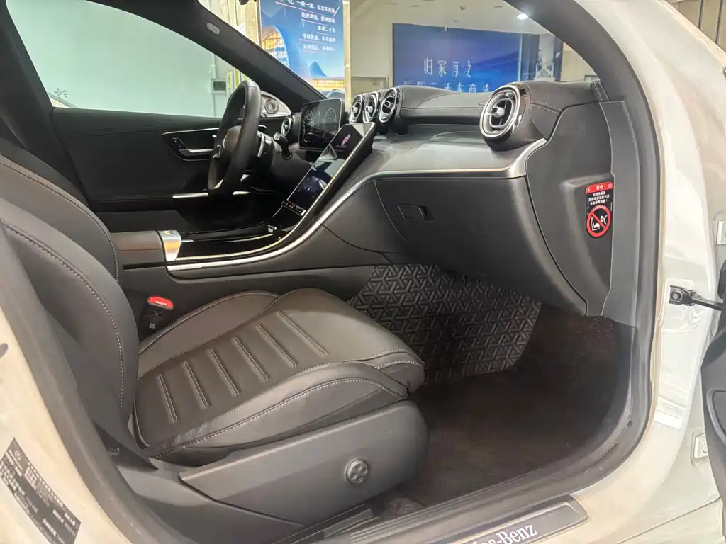 Mercedes-Benz C-Class — миниатюра 3