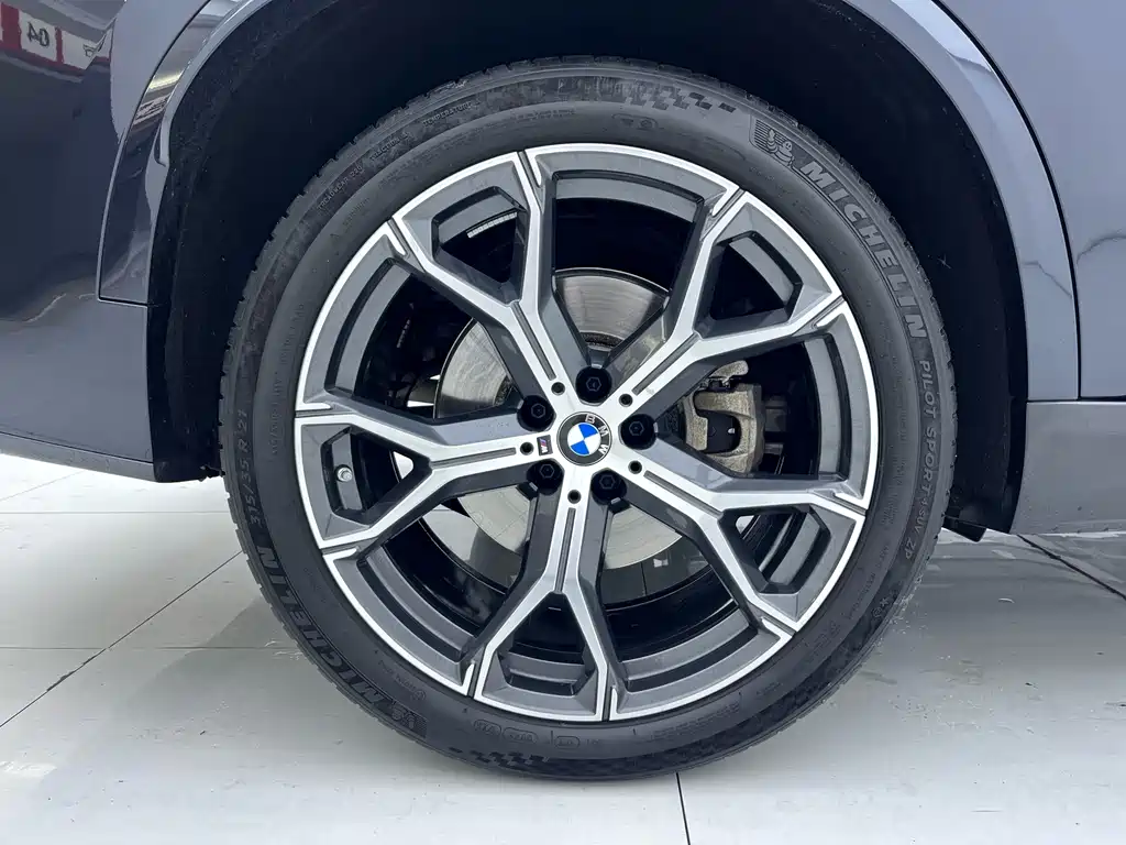 BMW X5 — миниатюра 17