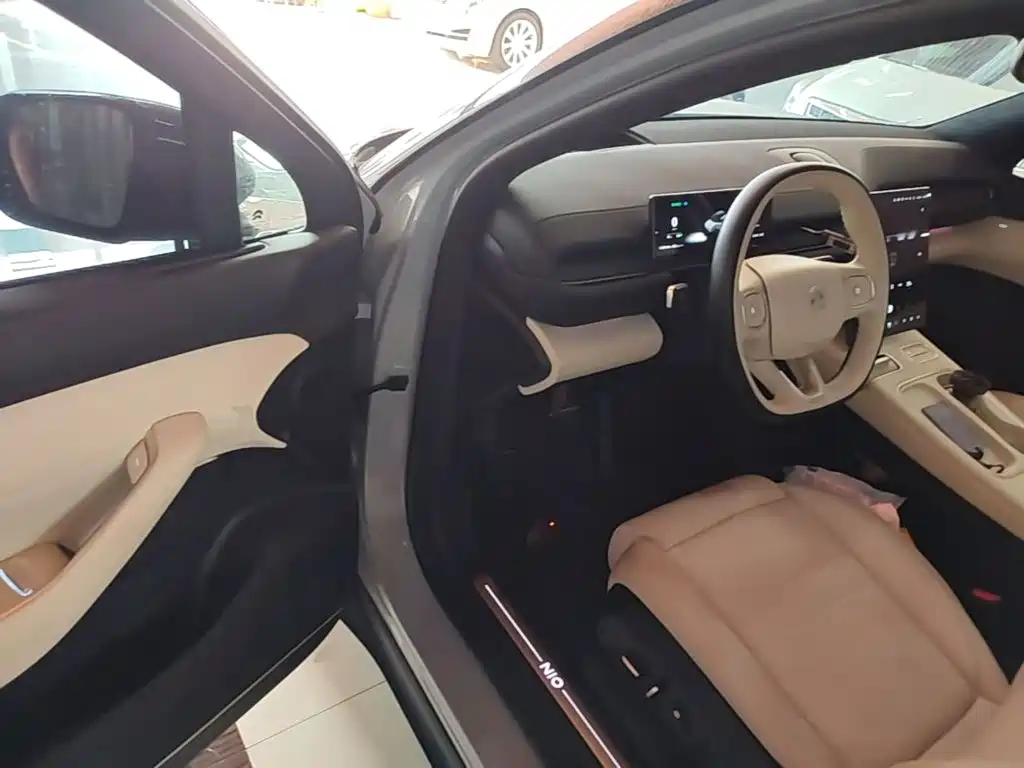 NIO ES6 — миниатюра 16