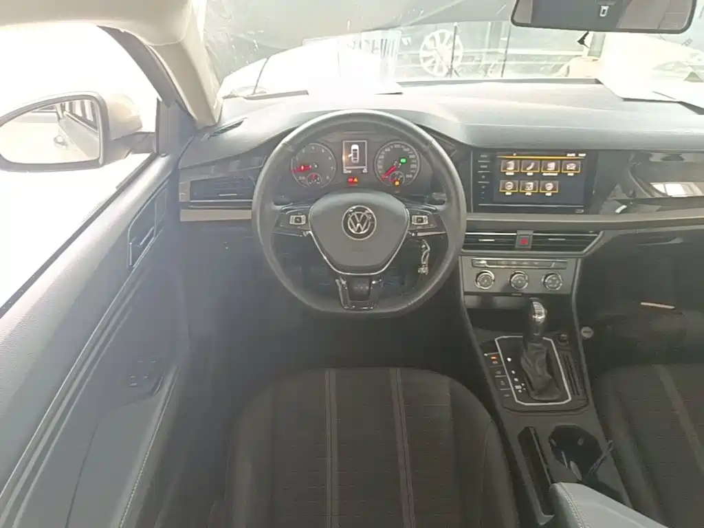 Volkswagen Lavida — миниатюра 11