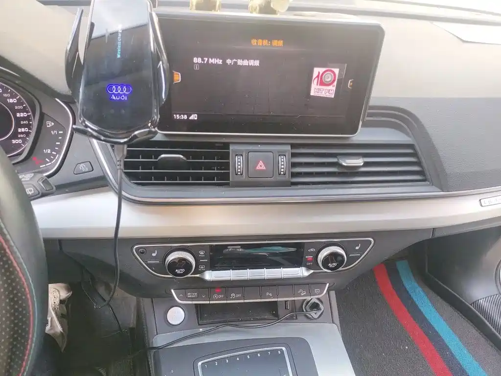 Audi Q5L — миниатюра 15