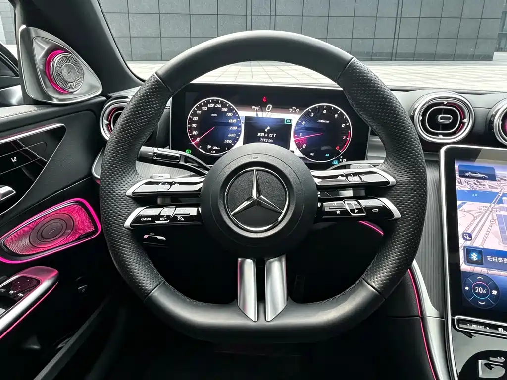 Mercedes-Benz C-Class — миниатюра 10
