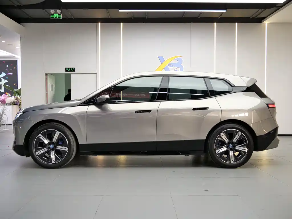 BMW iX 2022 xDrive40