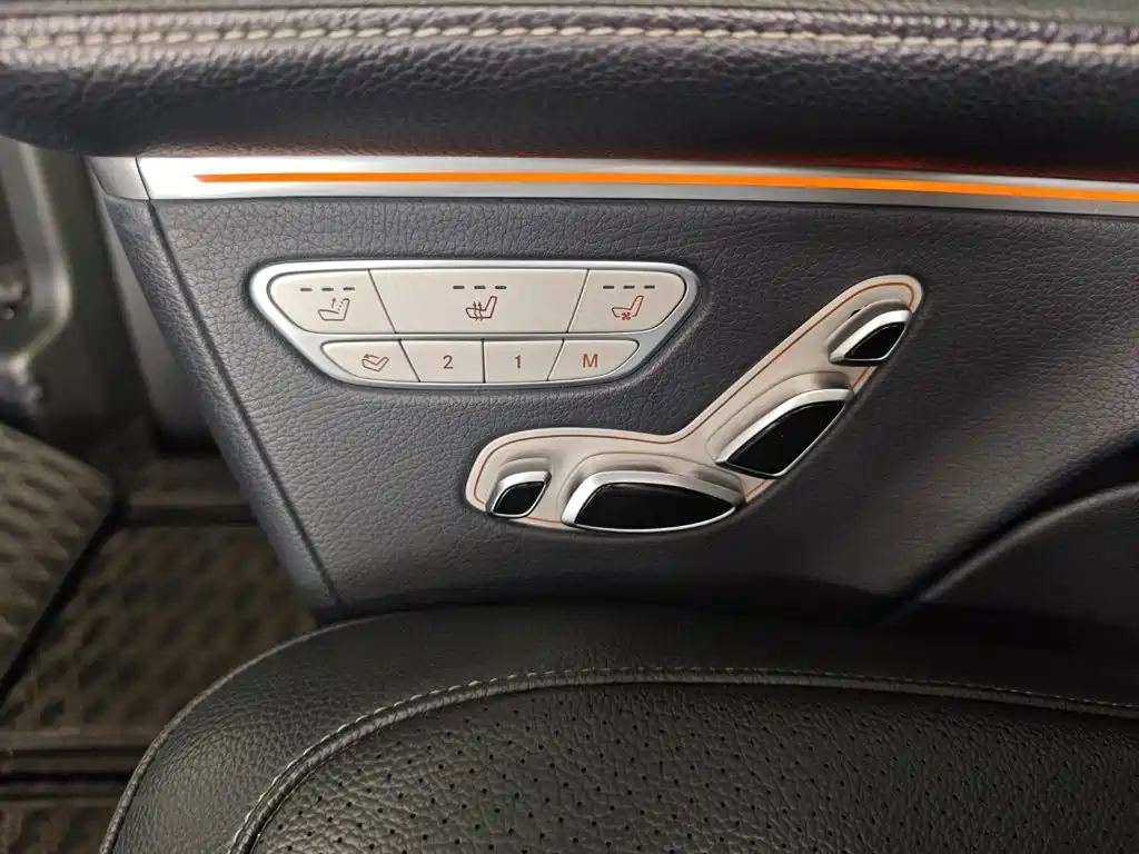 Mercedes-Benz V-Class — миниатюра 17