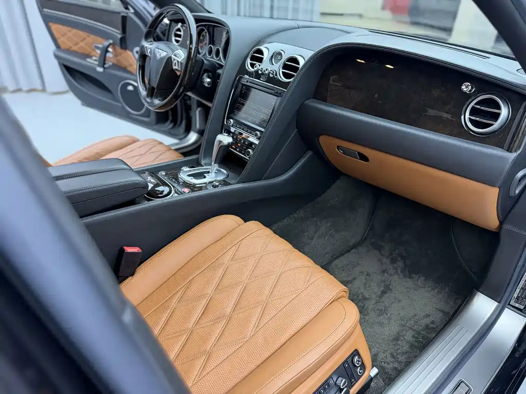 Bentley Flying Spur — миниатюра 13