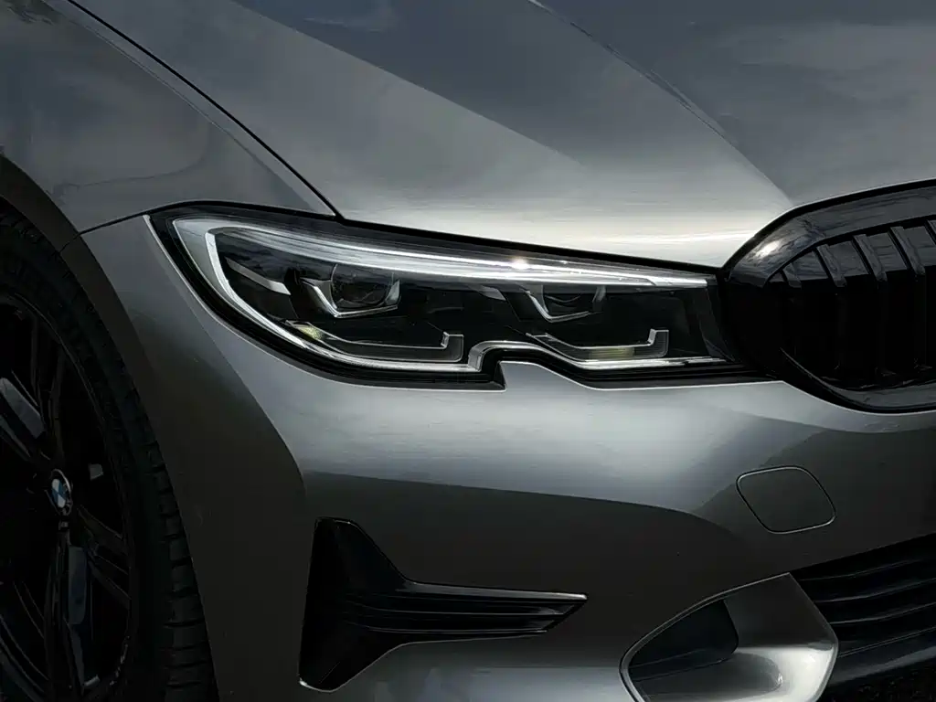 BMW 3 Series — миниатюра 7