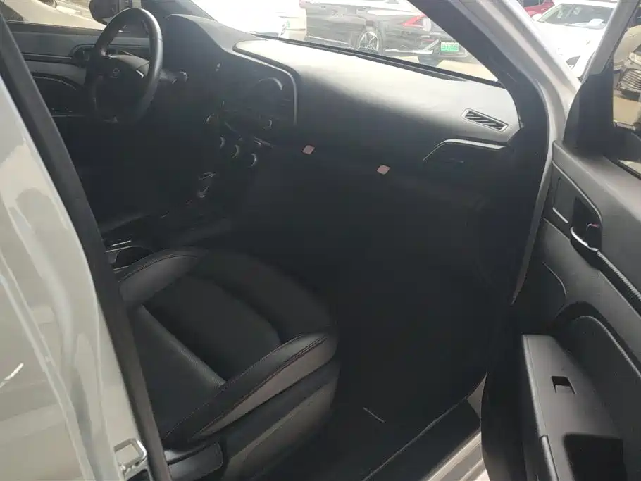 Hyundai Elantra 2020 1.4T DCT