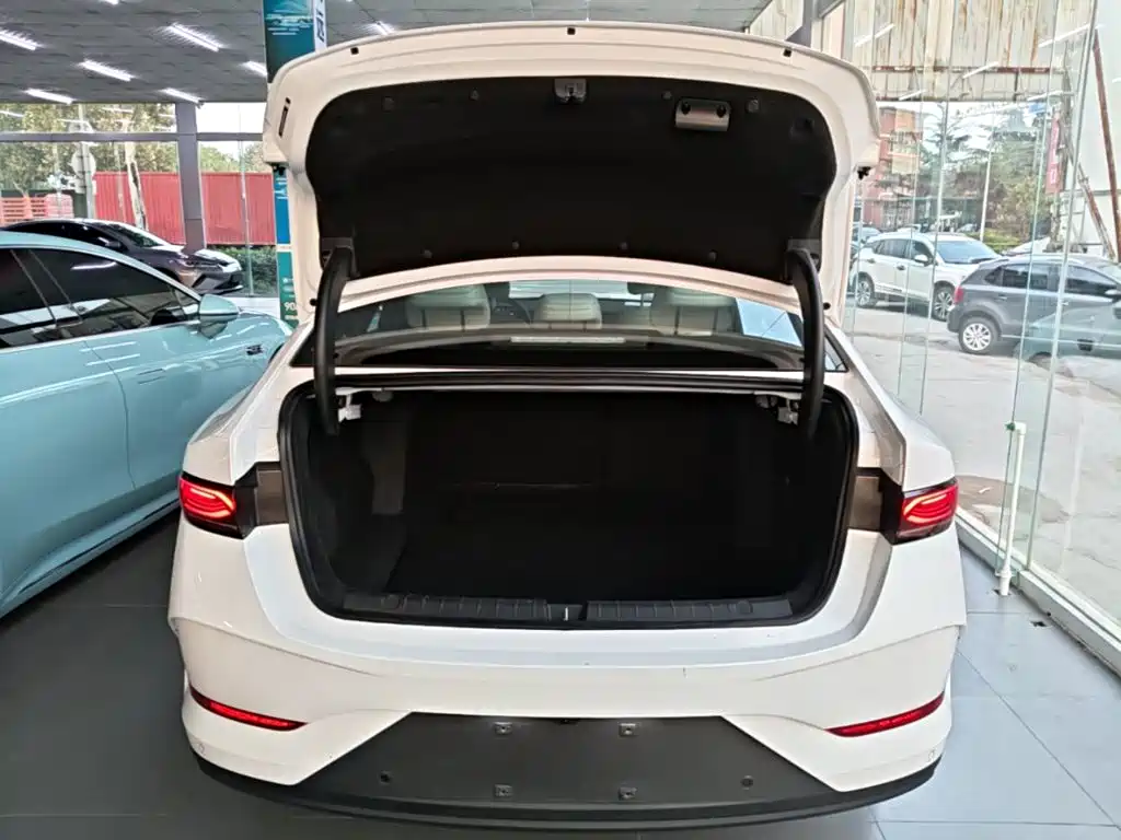 BYD Qin PLUS — миниатюра 19