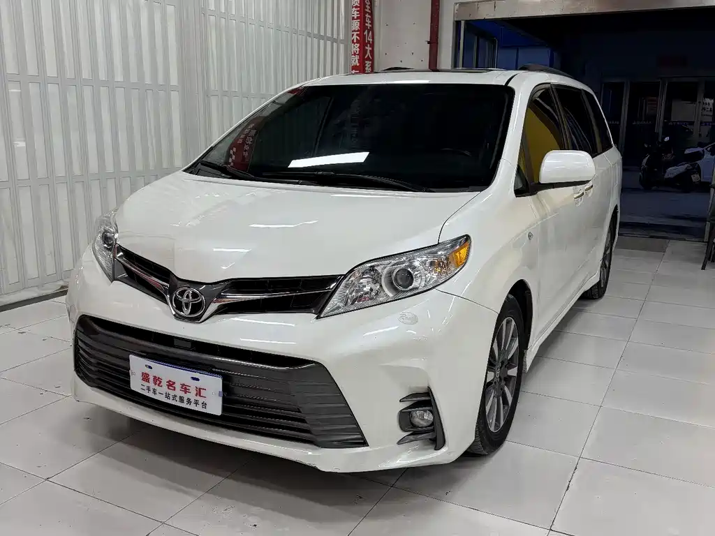 Toyota Sienna 2022