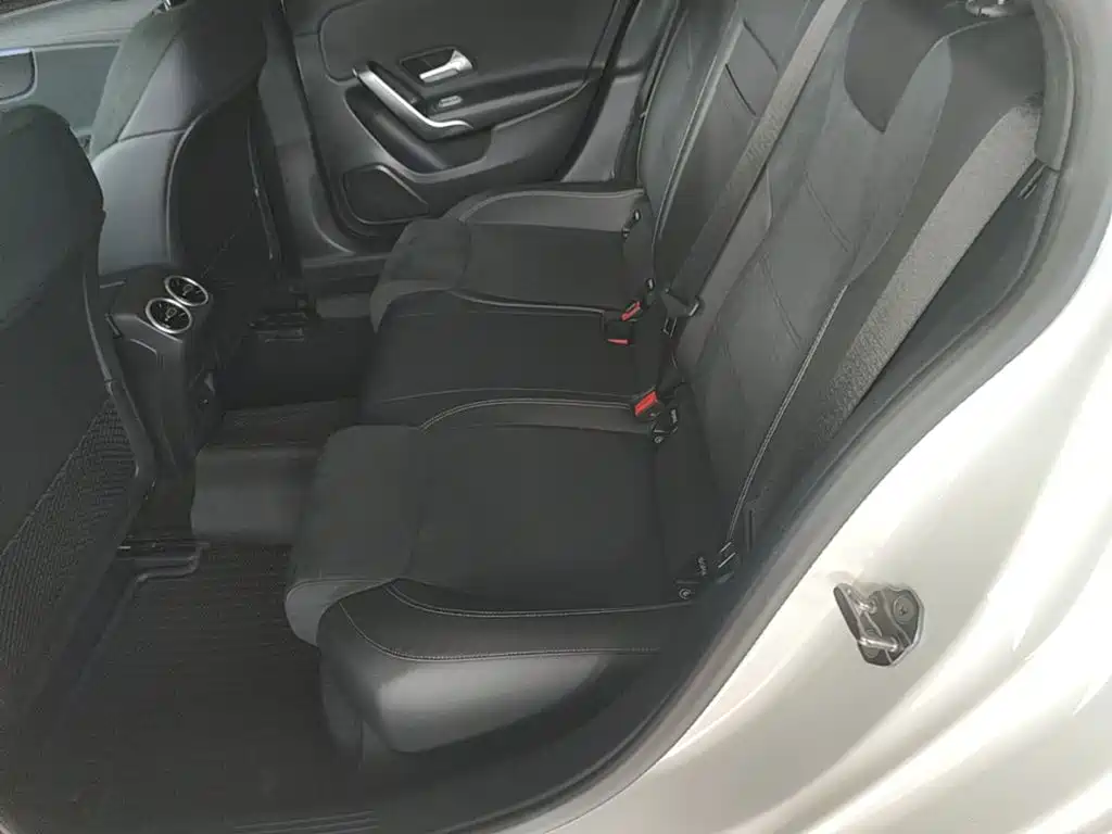 Mercedes-Benz A-Class — миниатюра 17