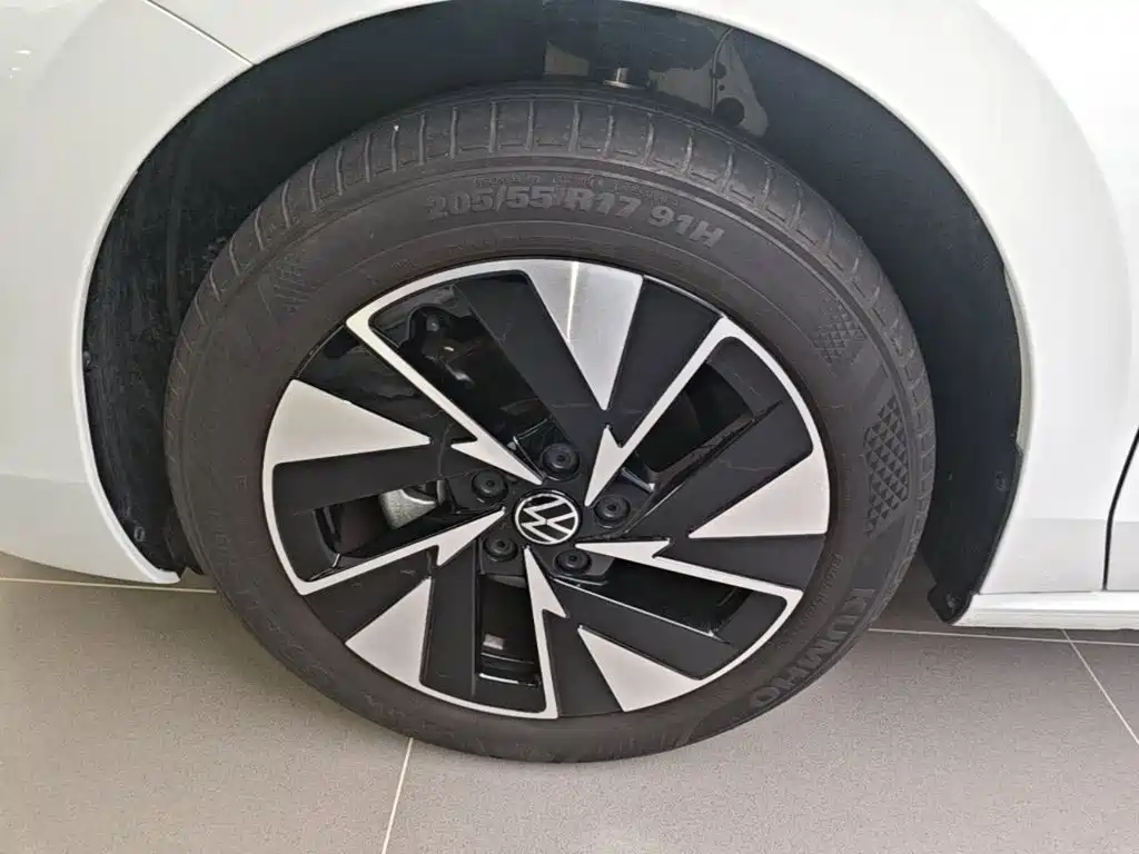 Volkswagen Sagitar — миниатюра 23