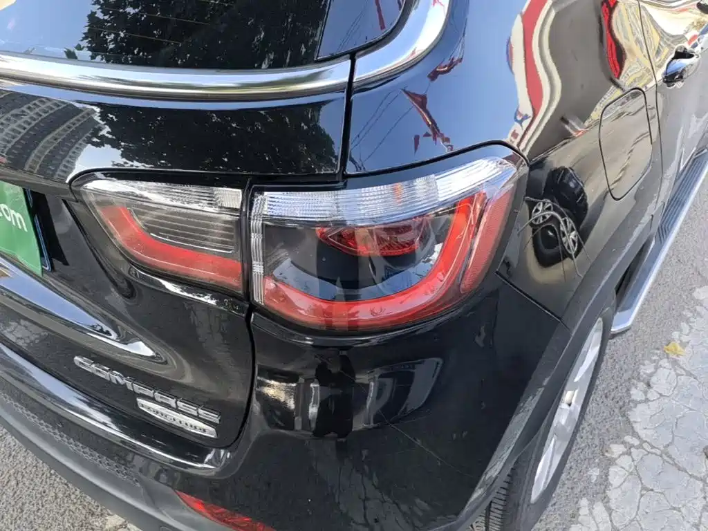 Jeep Compass — миниатюра 8