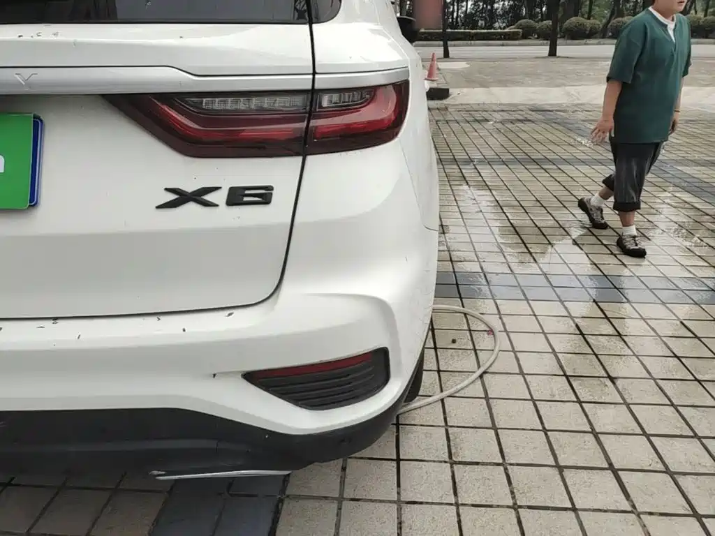 Geely Vision X6 — миниатюра 8
