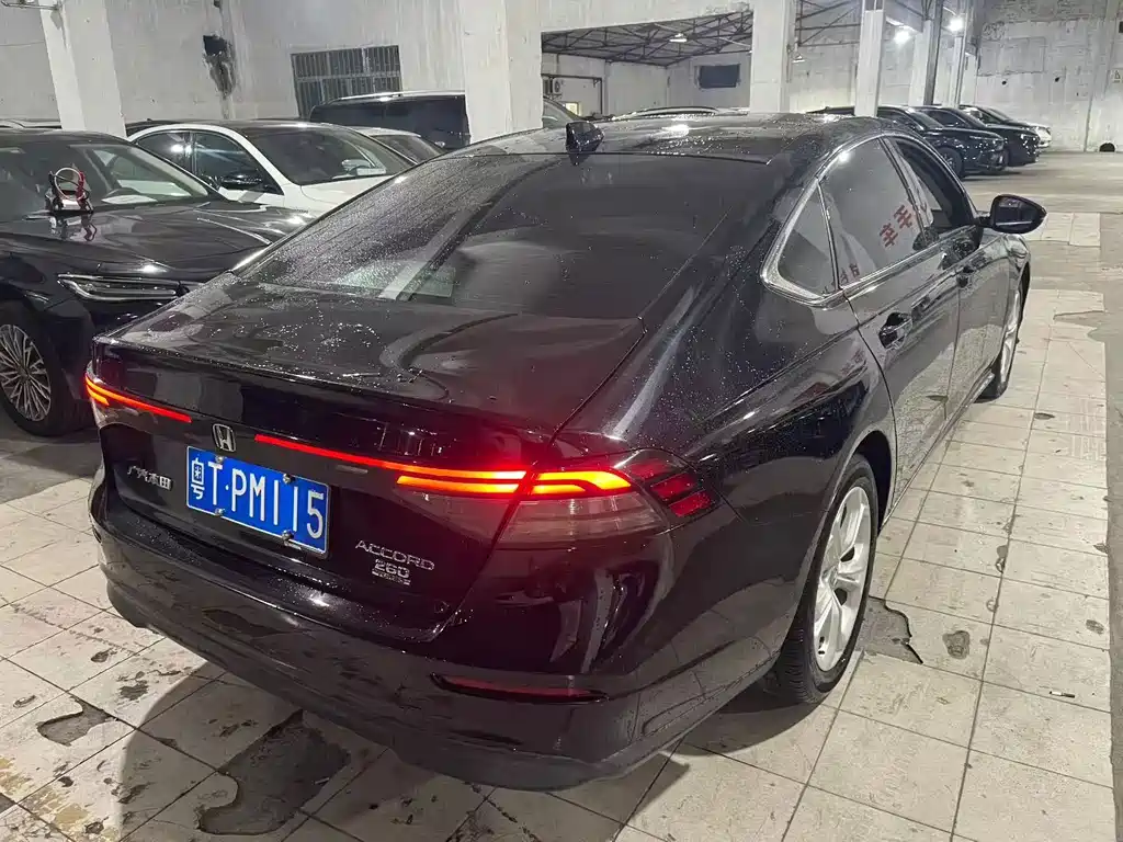Honda Accord — миниатюра 3