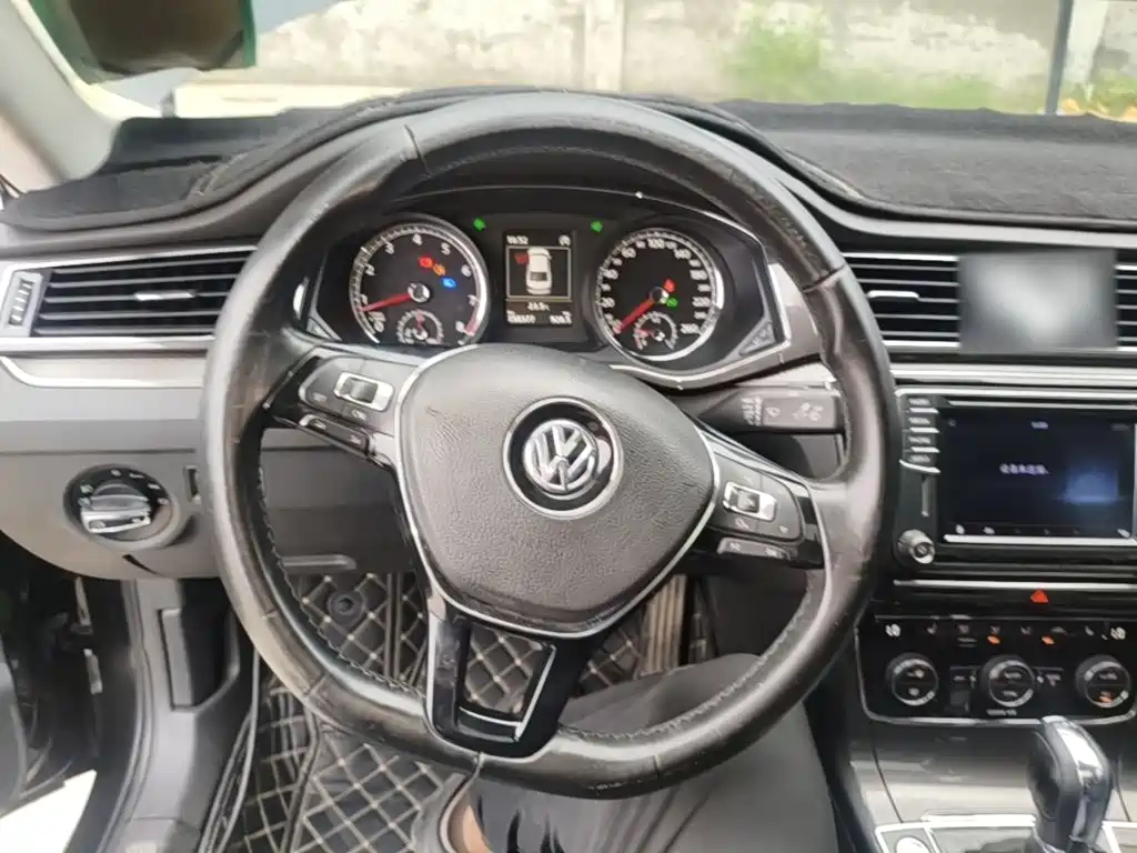 Volkswagen Passat — миниатюра 11