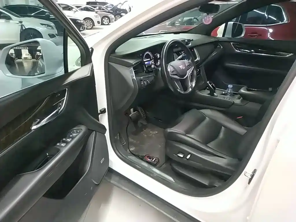 Cadillac XT5 — миниатюра 16
